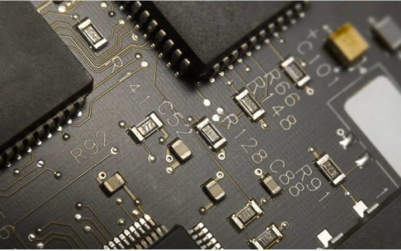 PCBA加工中片式元器件開裂的原因與預防辦法