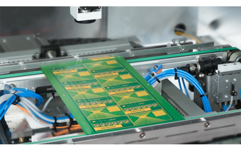 全程動(dòng)圖帶你了解PCB板加工制造過程